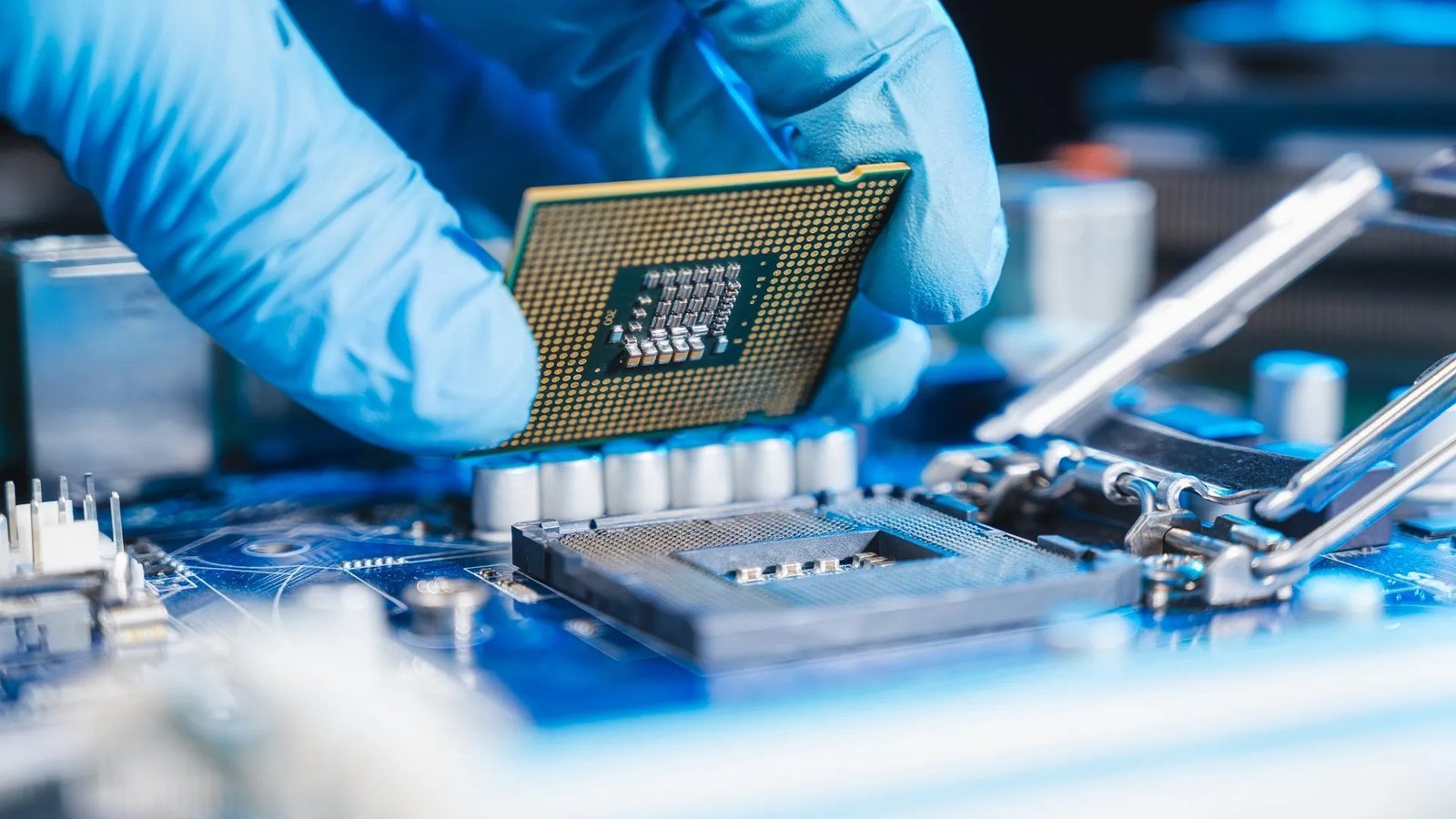 An AI chip in a laboratory, as investors back artificial intelligence applied to critical materials.