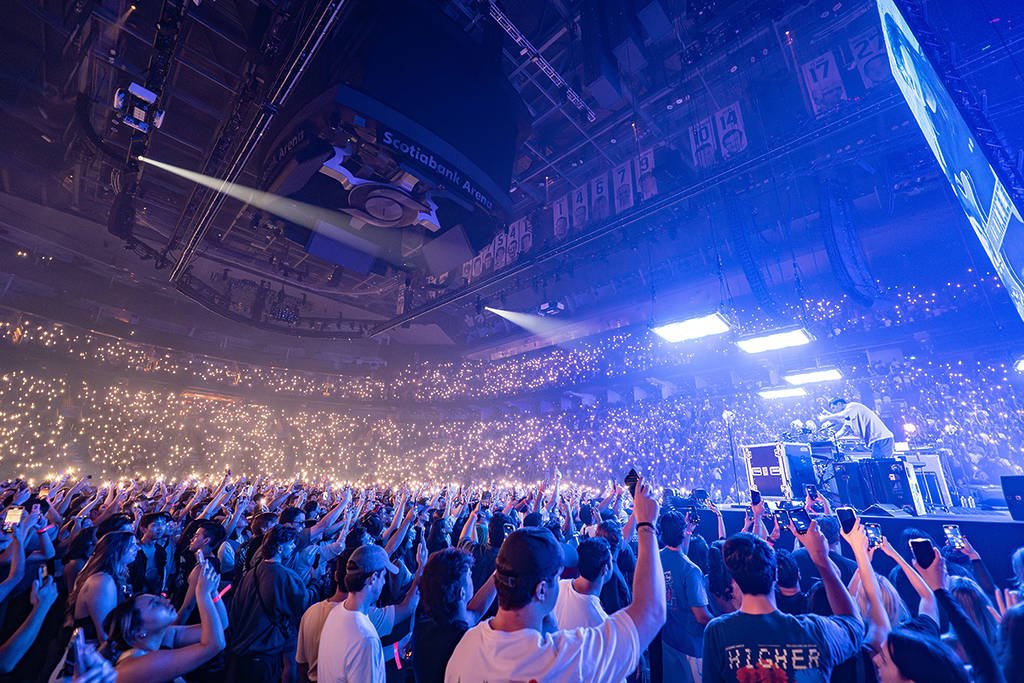 A concert crowd at a Toronto music venue.