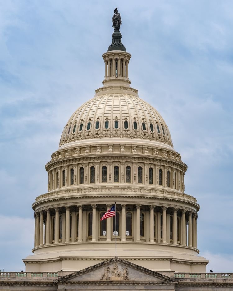 Polling analysis shows Democrats gaining momentum ahead of the November 3 U.S. midterm elections.