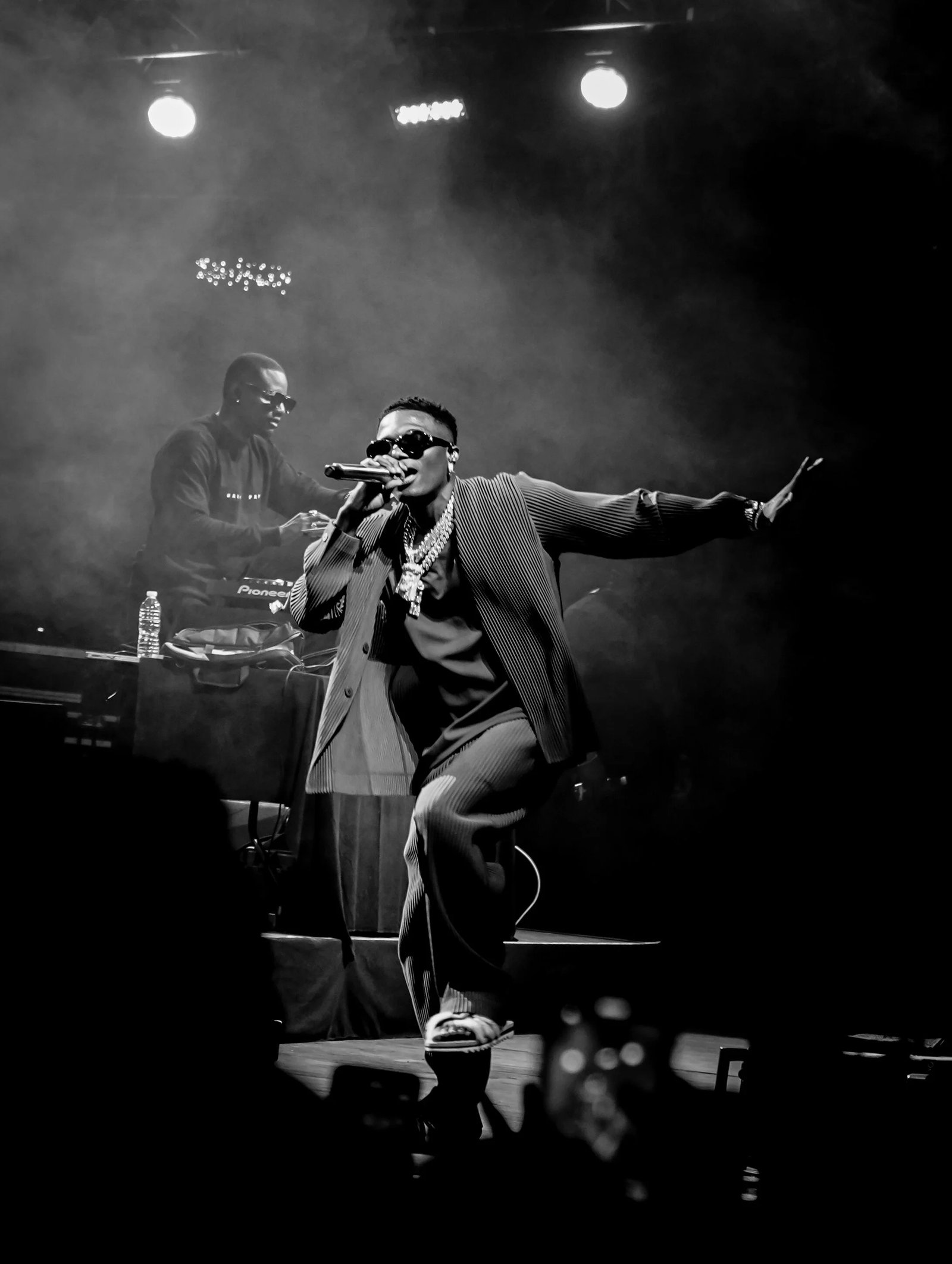 Wizkid performing live, whose Morayo deluxe leads Apple Music South Africa's album chart this week.