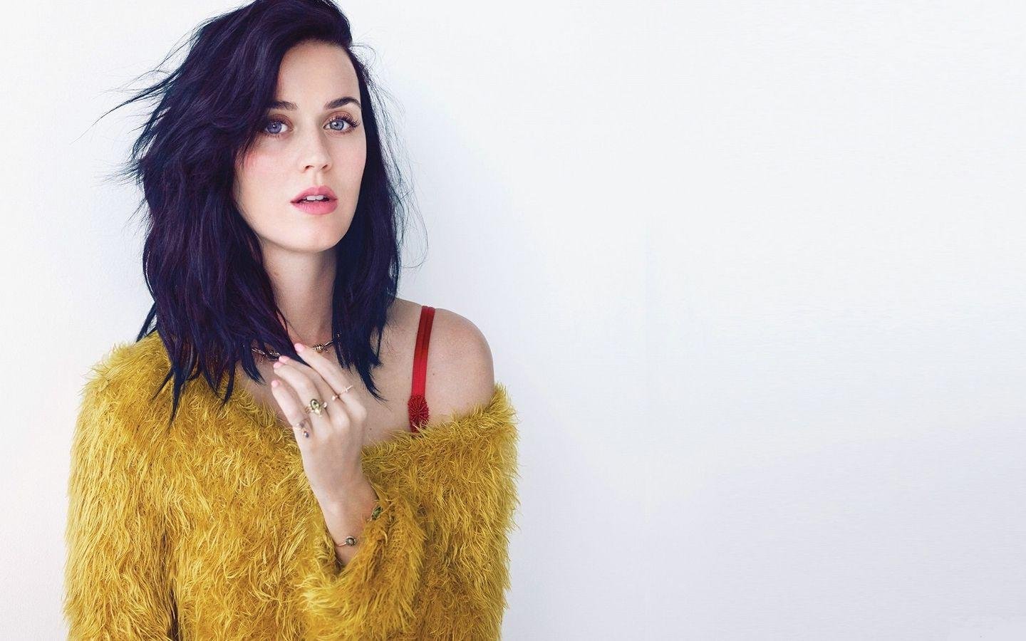 Katy Perry — the singer has opened up about her romance with former PM Justin Trudeau.