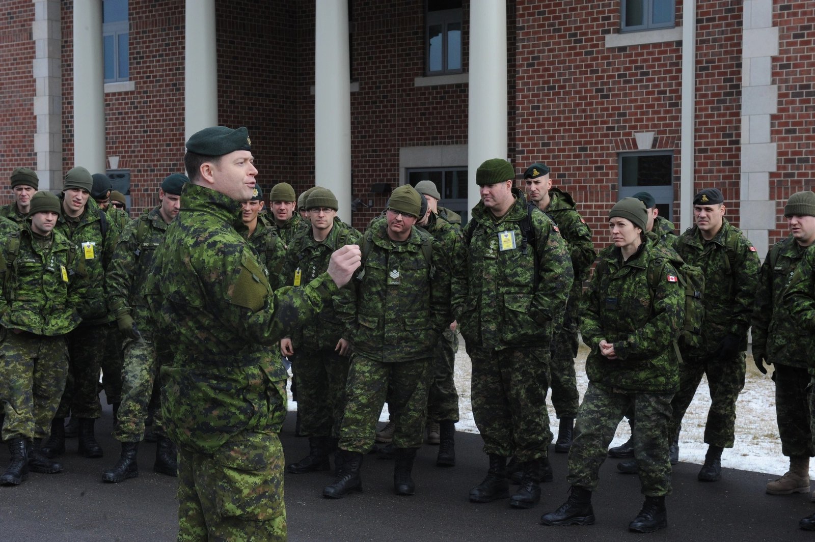 Defence Minister David McGuinty visited CFB Edmonton with Premier Danielle Smith to spotlight $8 billion in military projects.