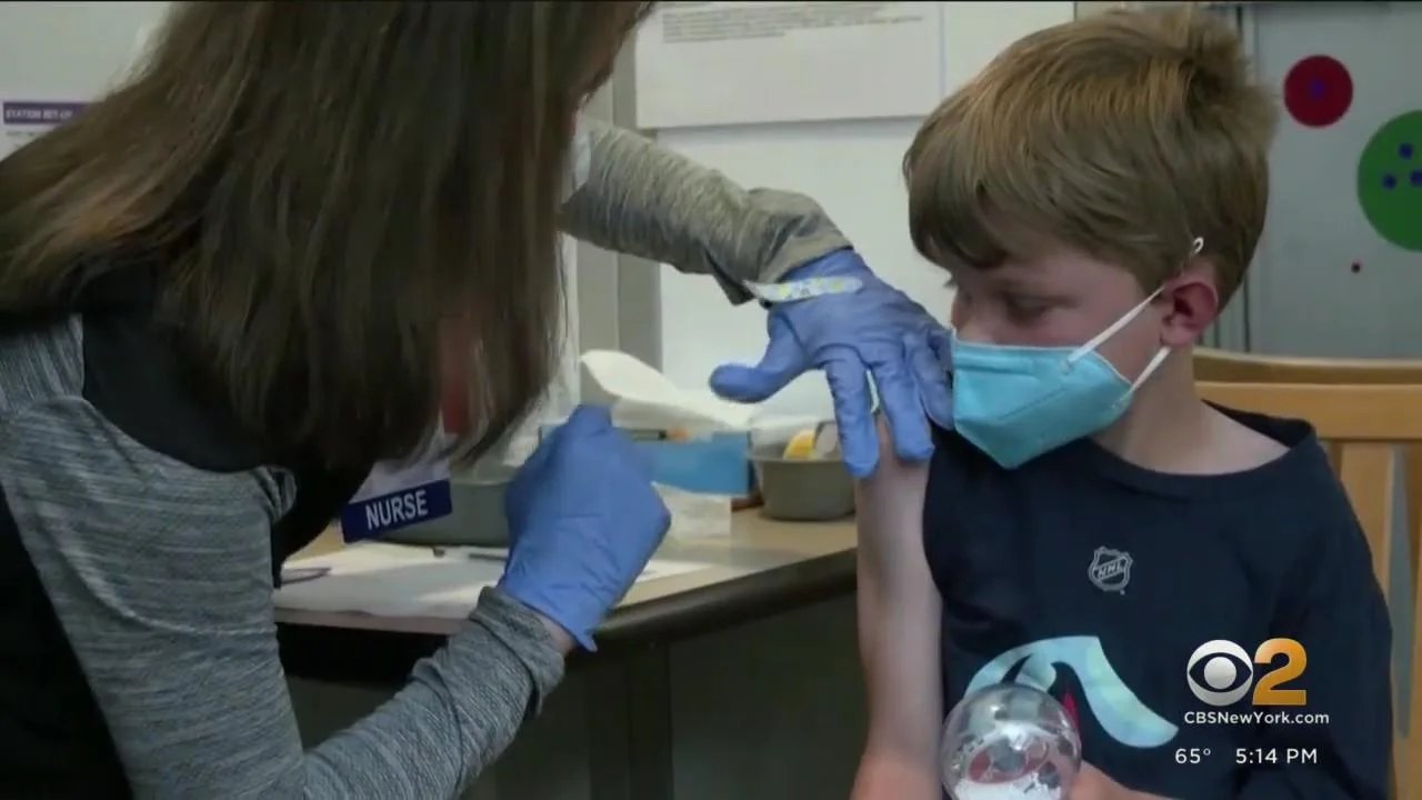 A nurse administers an MMR vaccine at a New York health clinic. Gov. Kathy Hochul's disaster emergency order runs through Nov. 4.