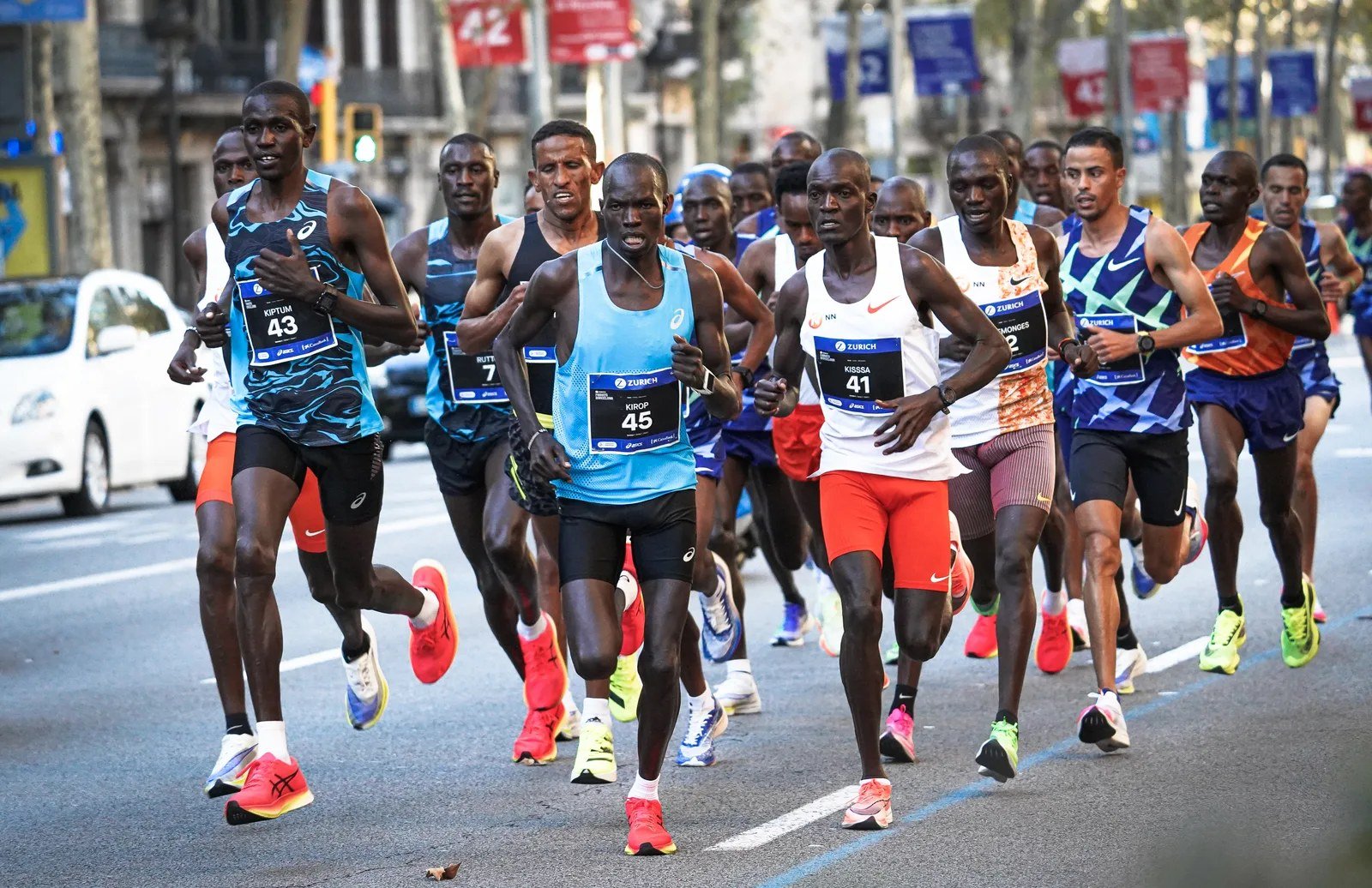 Elite marathon runners on a city course. Beijing, Amsterdam and Ljubljana all produced sub-2:05 winning times on marathon Sunday.